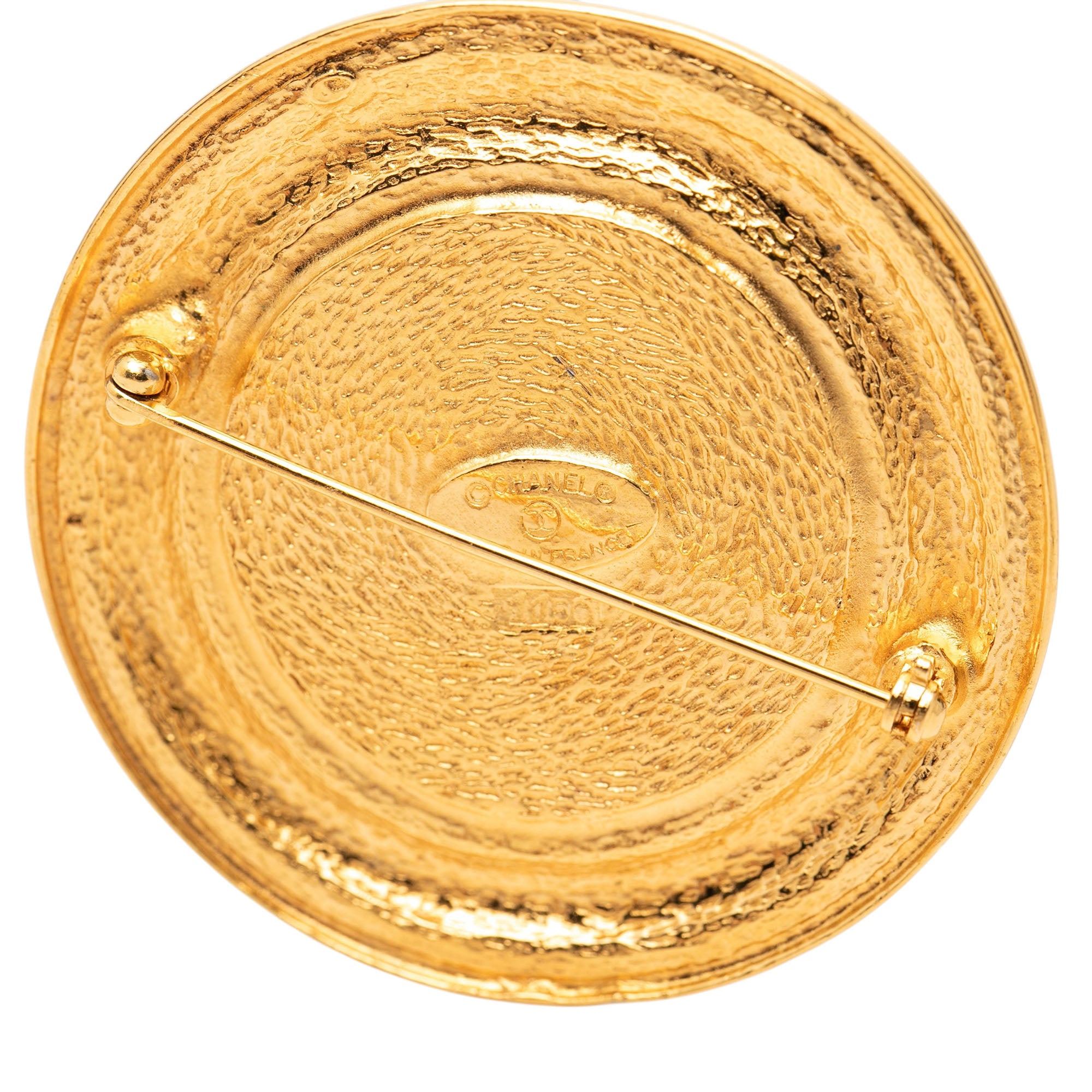 Gold Plated 31 Rue Cambon Round Brooch - Image 3