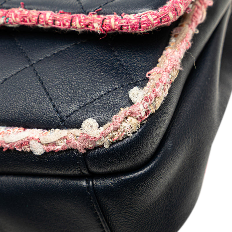Quilted Lambskin and Tweed Elegant Trim Flap - Image 11