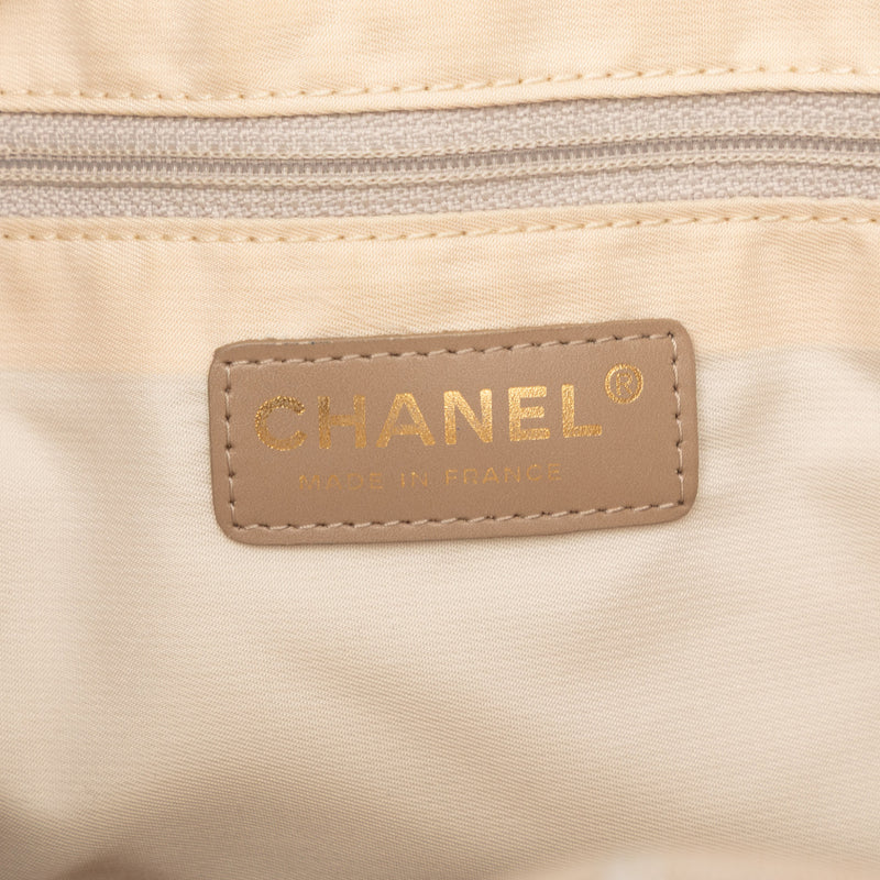 New Travel Line Nylon Tote - Image 5