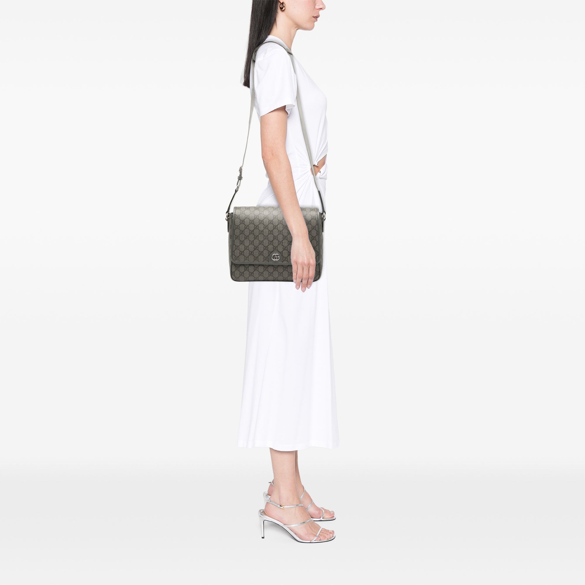 Medium GG Supreme Ophidia Messenger Bag - Image 7