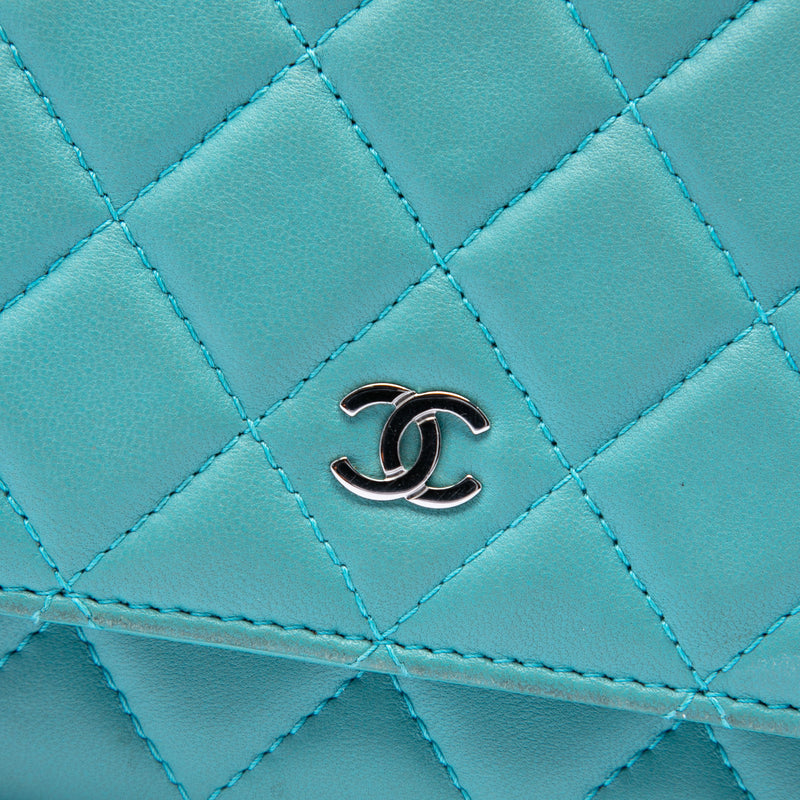 CC Quilted Lambskin Wallet On Chain - Image 5