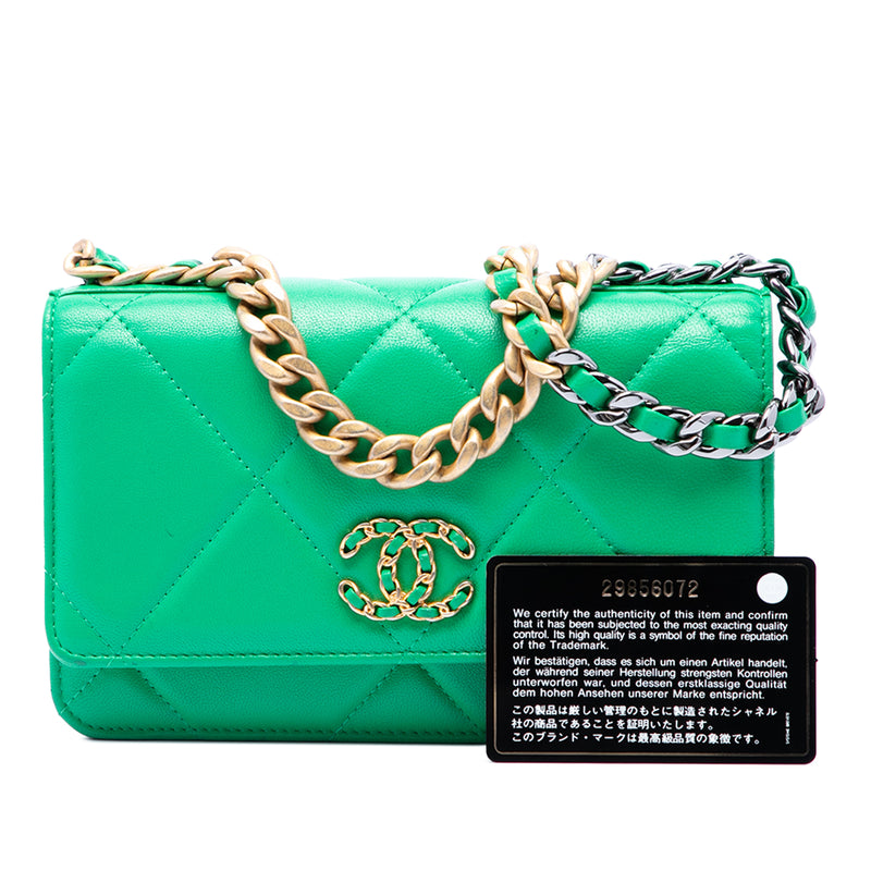Quilted Lambskin 19 Wallet on Chain - Image 7