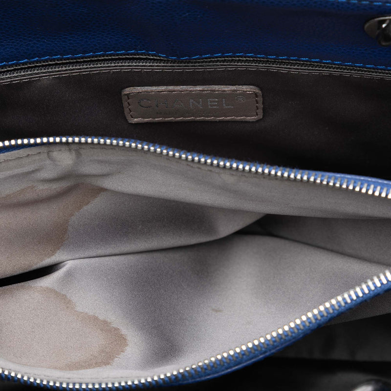 Caviar Grand Shopping Tote - Image 4