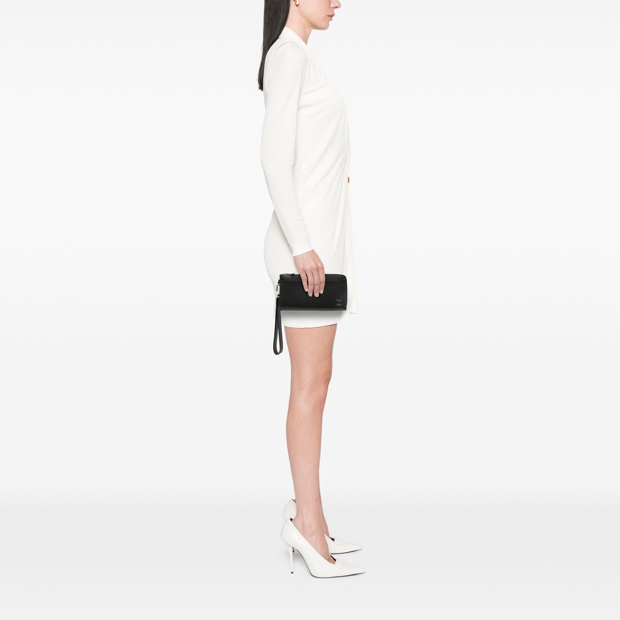 Taiga Zippy Dragonne Wallet - Image 6