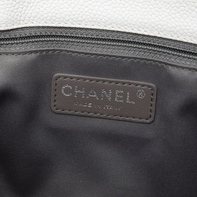 Caviar Grand Shopping Tote - Image 5