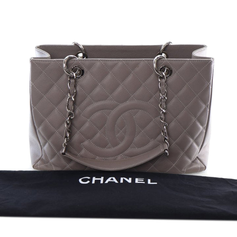 Caviar Grand Shopping Tote - Image 13