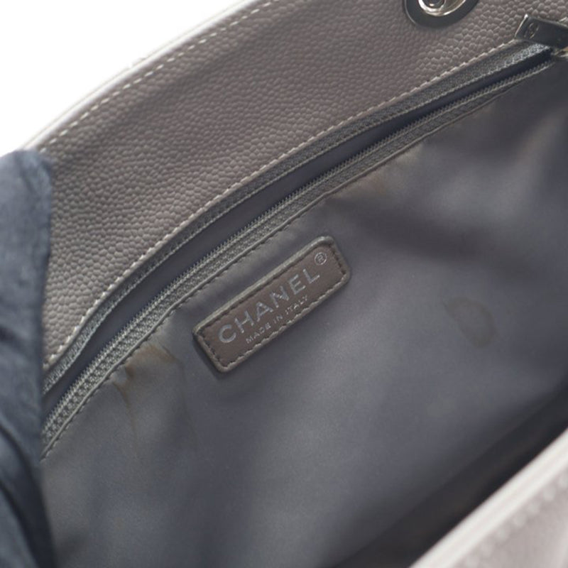 Caviar Grand Shopping Tote - Image 4