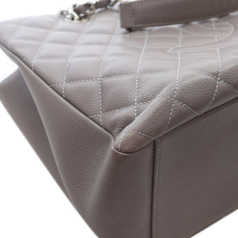 Caviar Grand Shopping Tote - Image 8