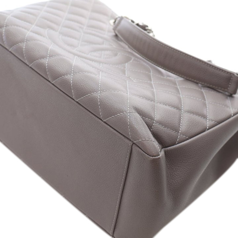 Caviar Grand Shopping Tote - Image 9