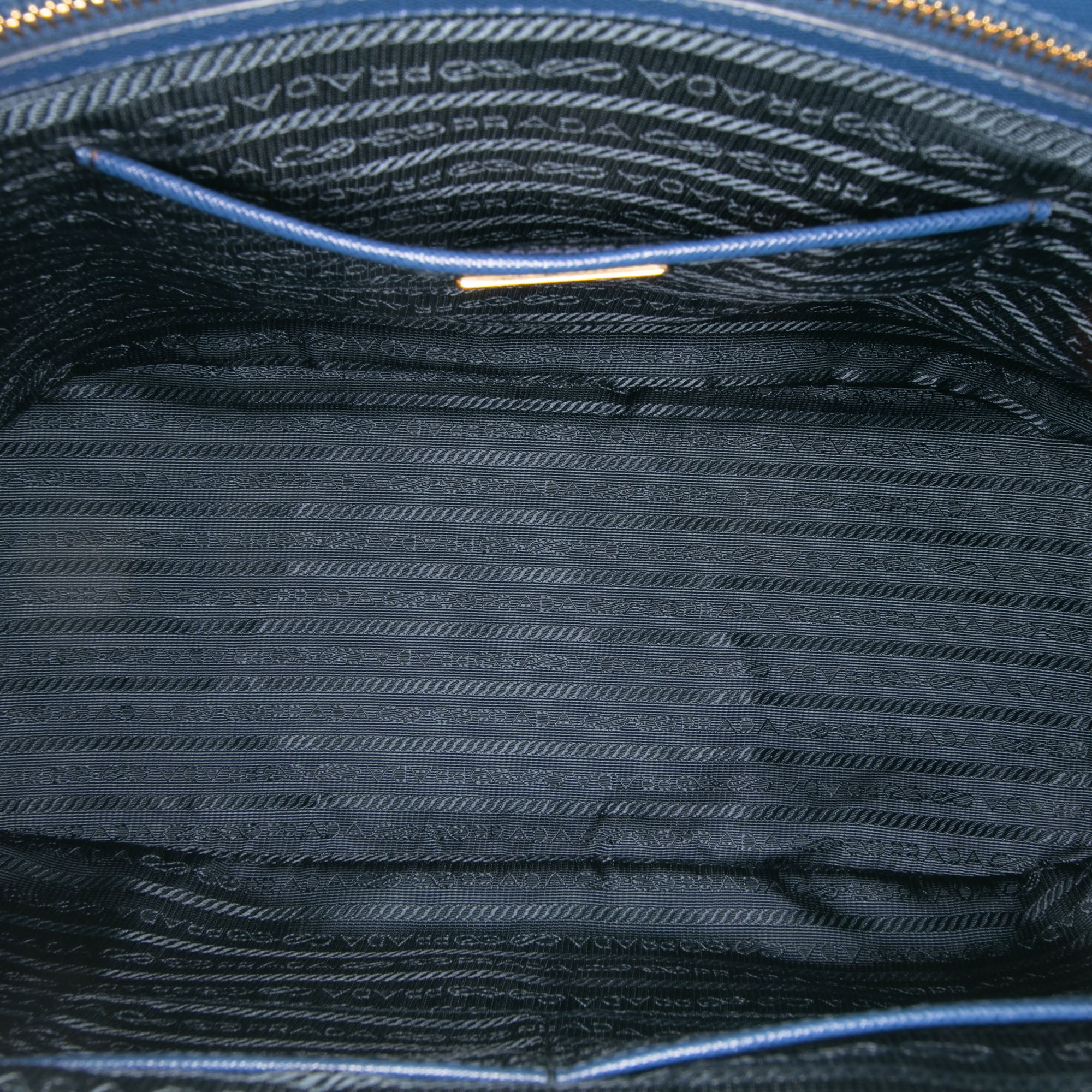 Large Saffiano Lux Galleria Double Zip Satchel - Image 4