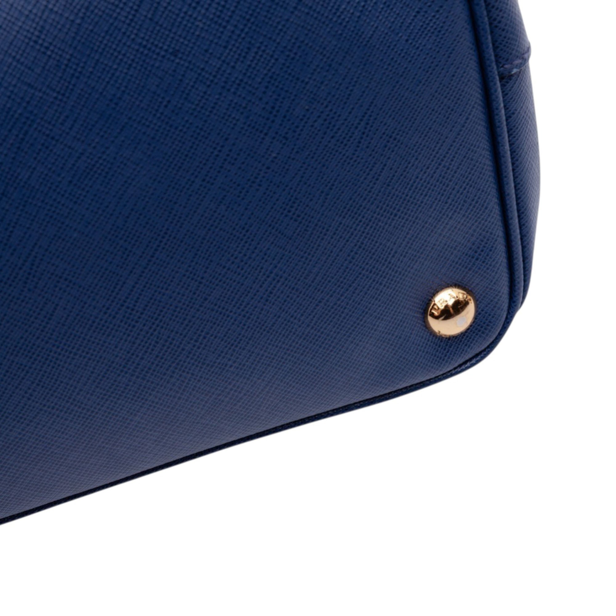 Large Saffiano Lux Galleria Double Zip Satchel - Image 9