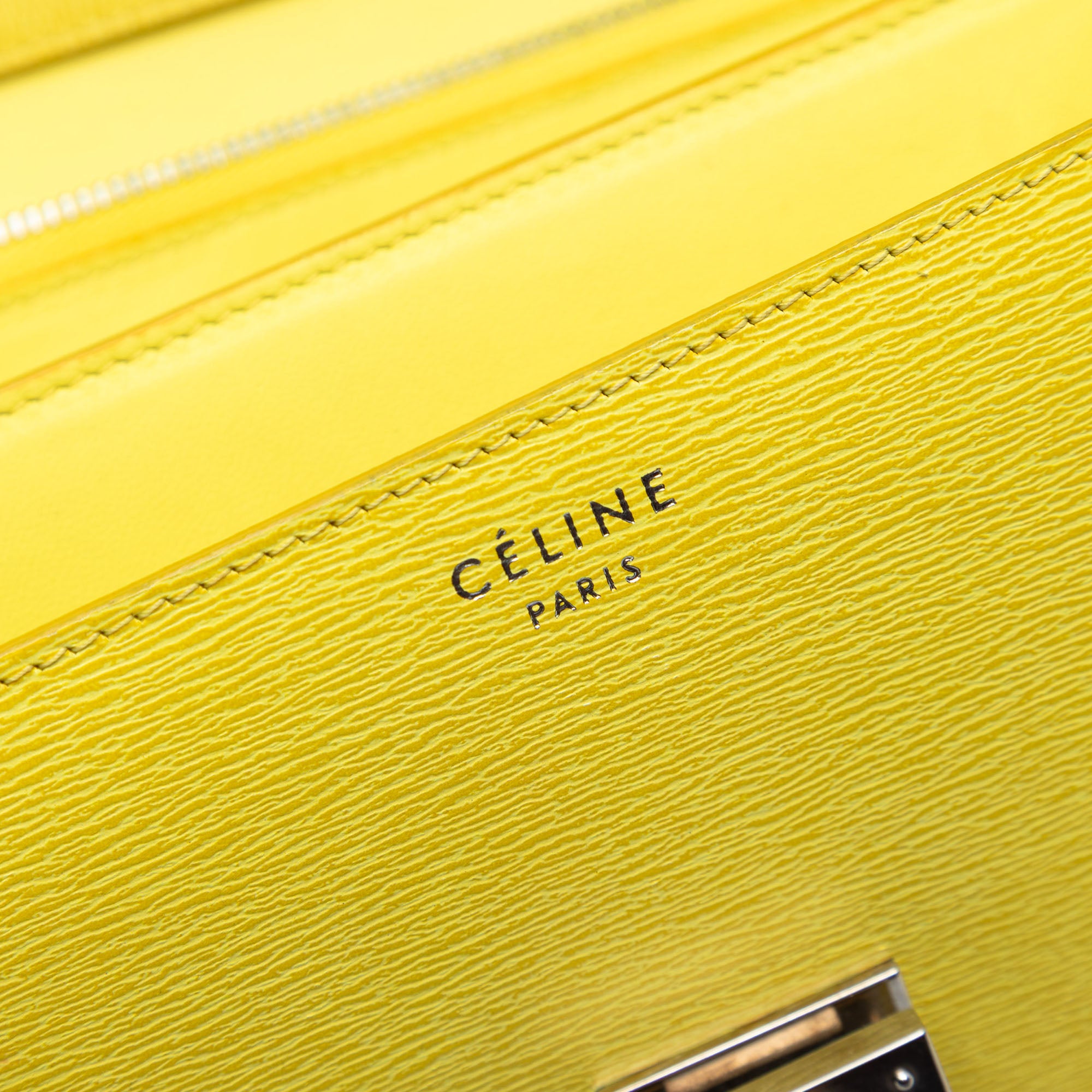 Medium Calfskin Classic Box - Image 5