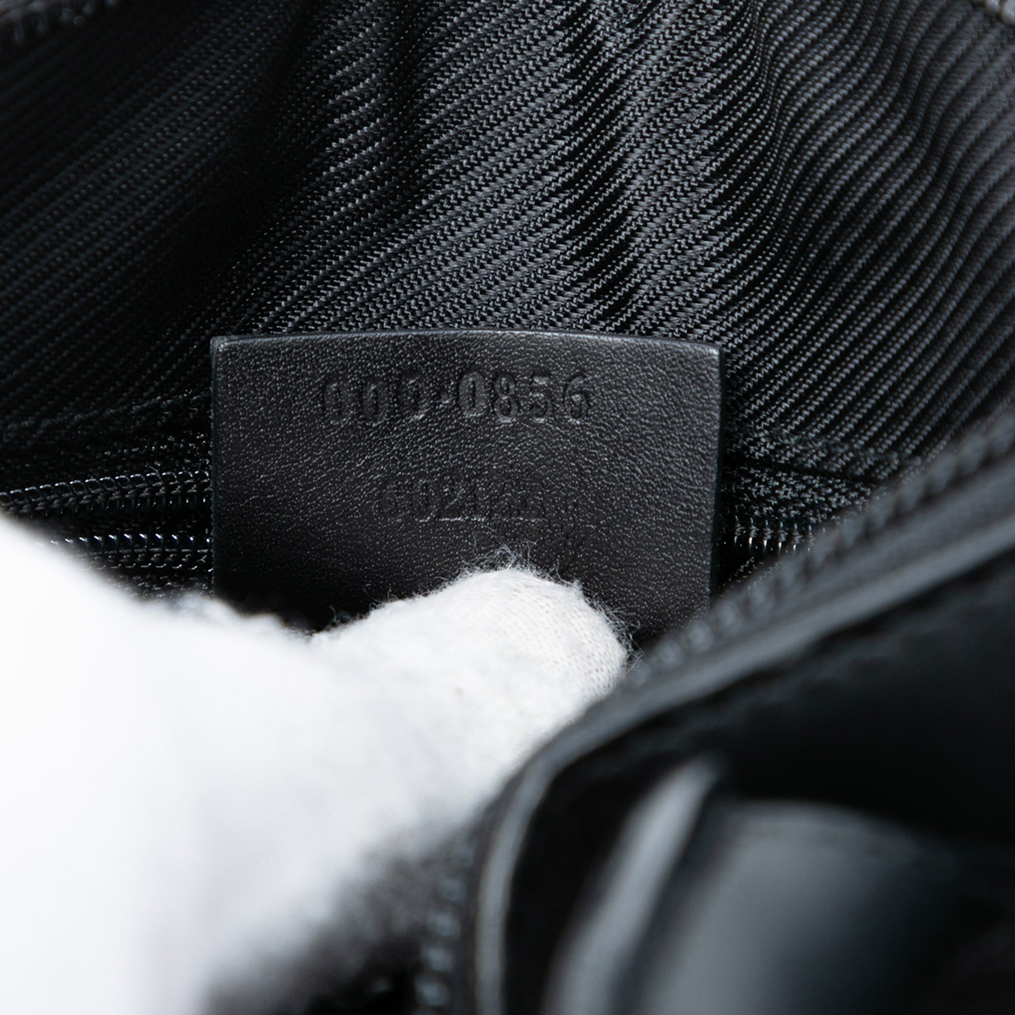 GG Canvas Handbag - Image 5