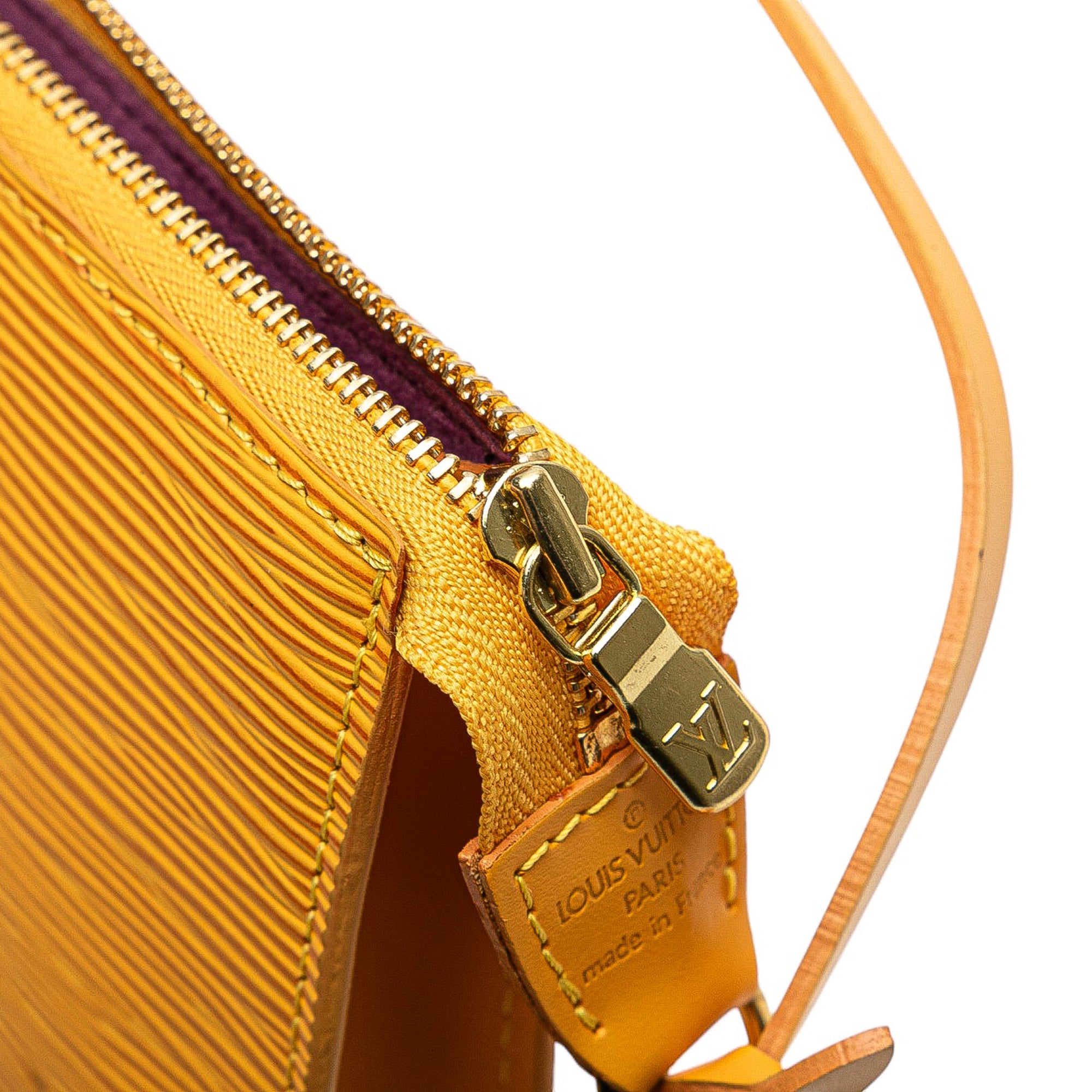 Epi Pochette Accessoires - Image 9