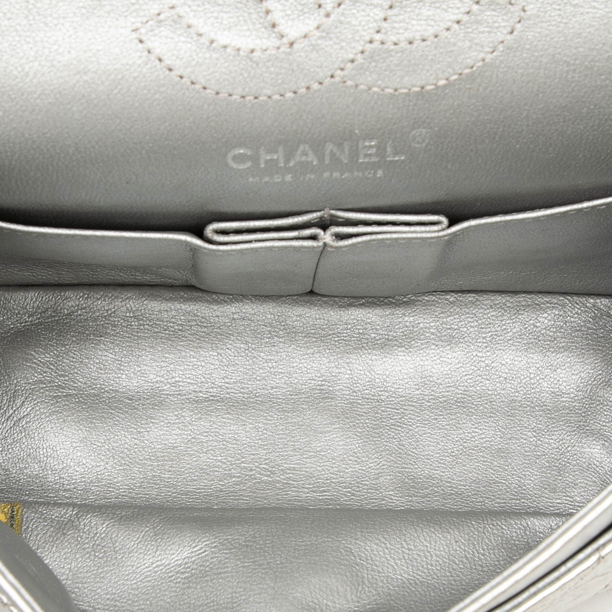 Metallic Aged Calfskin Reissue 2.55 Double Flap 224 - Image 4
