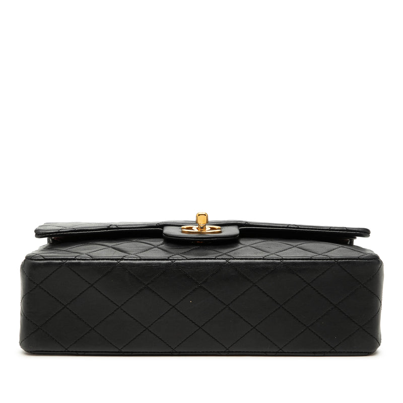Medium Classic Lambskin Double Flap - Image 3