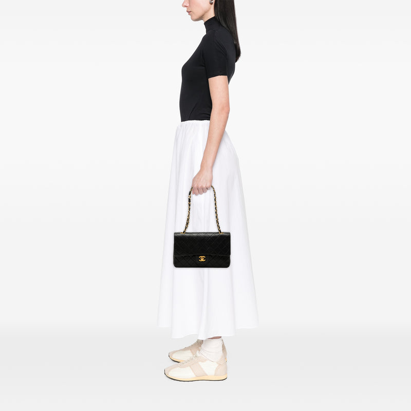 Medium Classic Lambskin Double Flap - Image 7