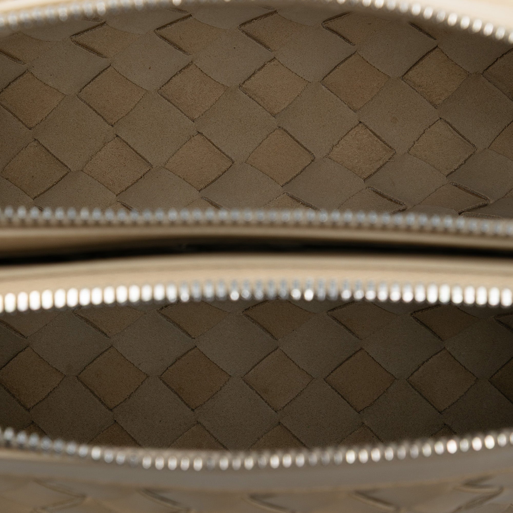 Nappa Intrecciato Double Zip Crossbody - Image 4