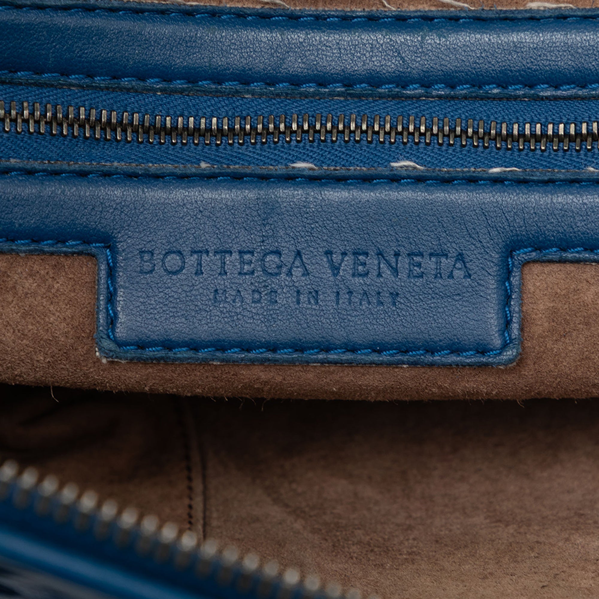 Nappa Intrecciato Nodini Crossbody - Image 5