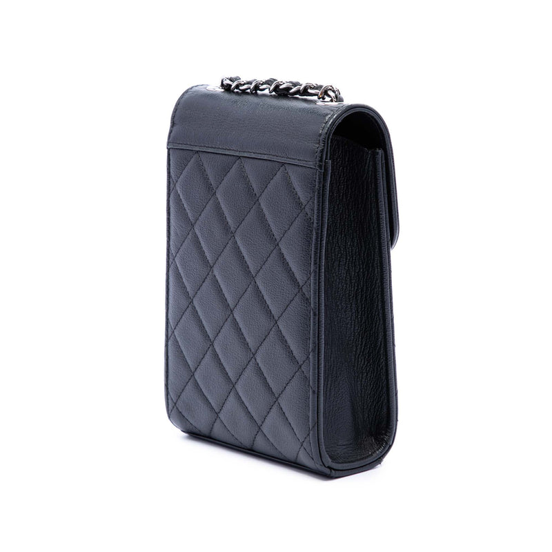 CC Quilted Caviar Phone Holder with Chain - Image 2