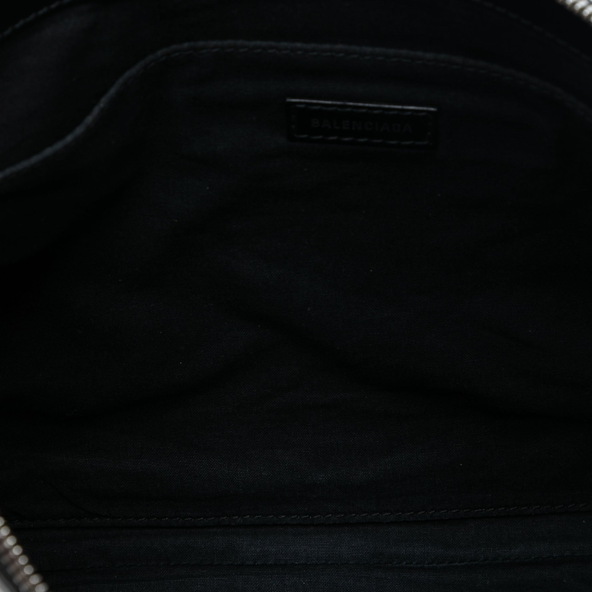 Canvas Navy Clip M Clutch - Image 4