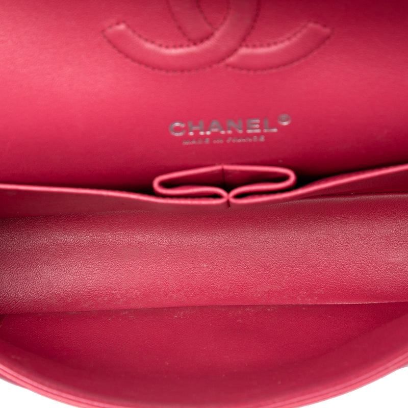Medium Classic Lambskin Double Flap - Image 4