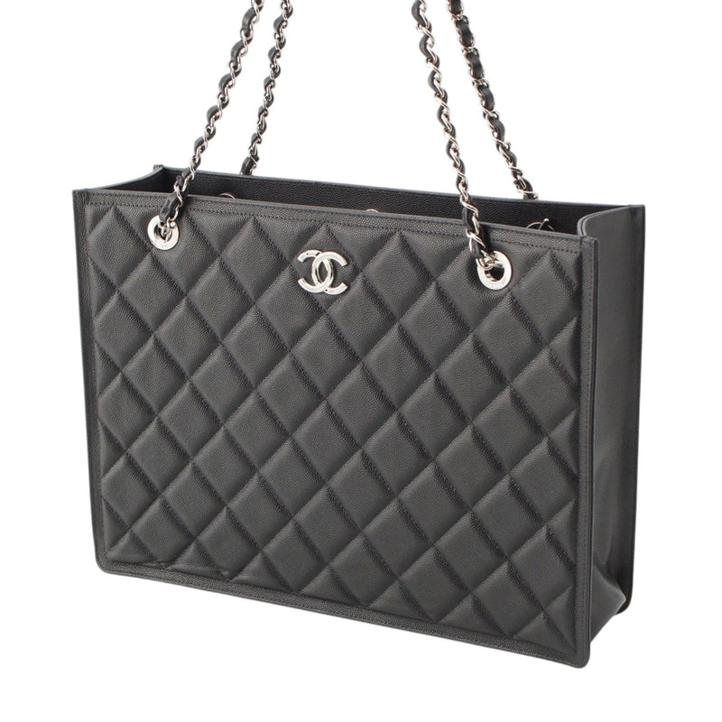 CC Quilted Caviar Chain Tote - Image 12