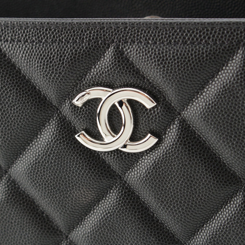CC Quilted Caviar Chain Tote - Image 6