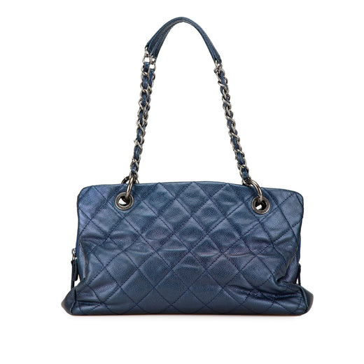 Quilted Iridescent Caviar Chic Shopping Tote - Image 1