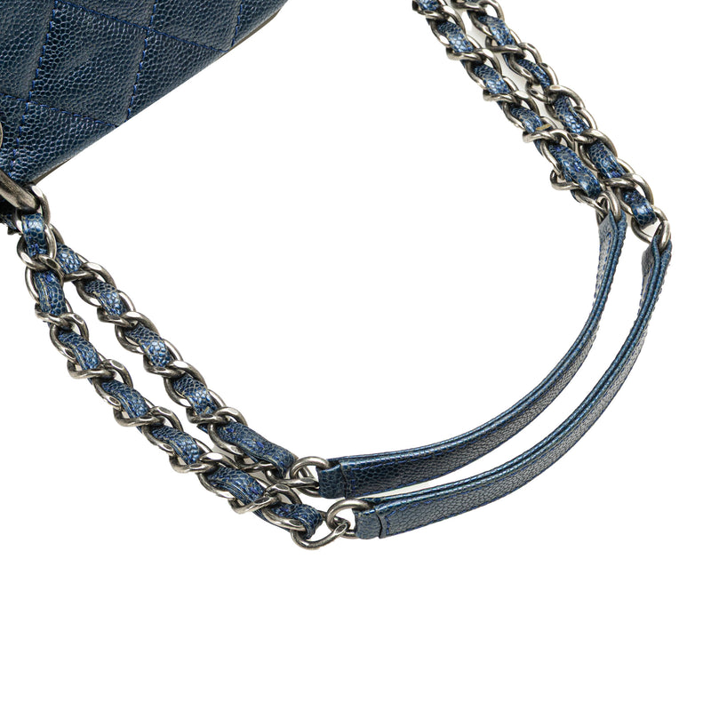 Quilted Iridescent Caviar Chic Shopping Tote - Image 12