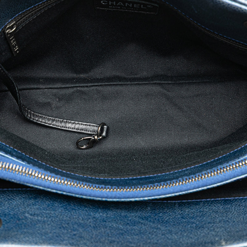 Quilted Iridescent Caviar Chic Shopping Tote - Image 4