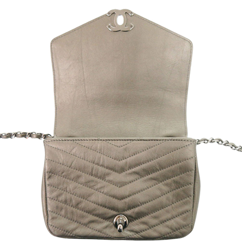 Small Chevron Calfskin Embellished Data Center Envelope Flap - Image 10