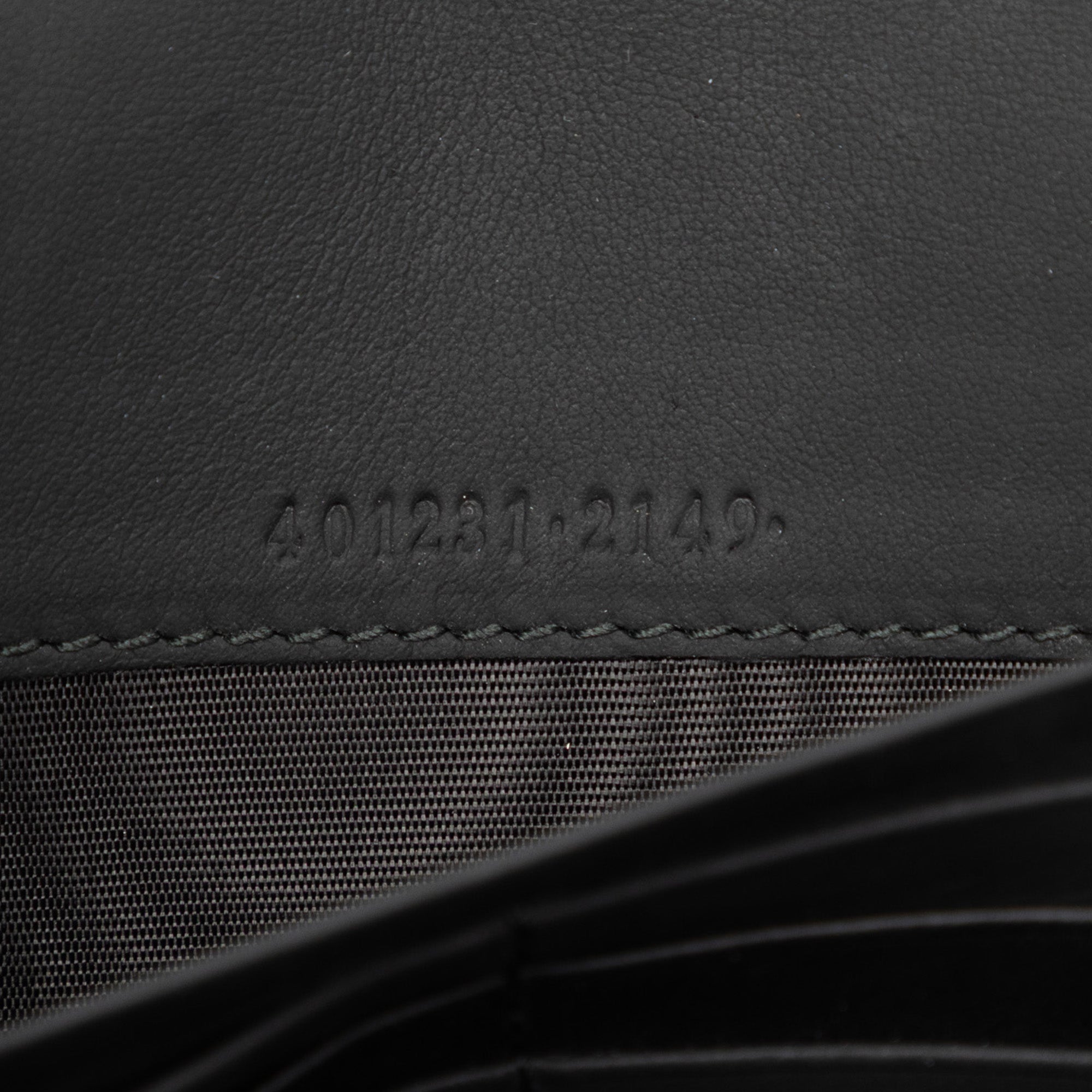 Suede Dionysus Wallet on Chain - Image 6
