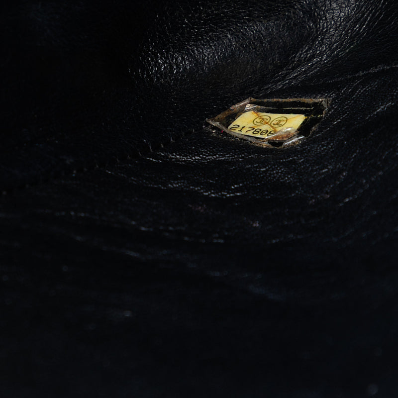 Medium Classic Caviar Double Flap - Image 6