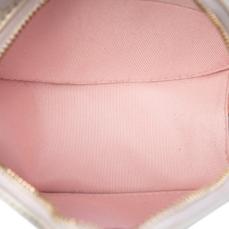 CC Quilted Iridescent Lambskin Round Clutch With Chain - Image 4