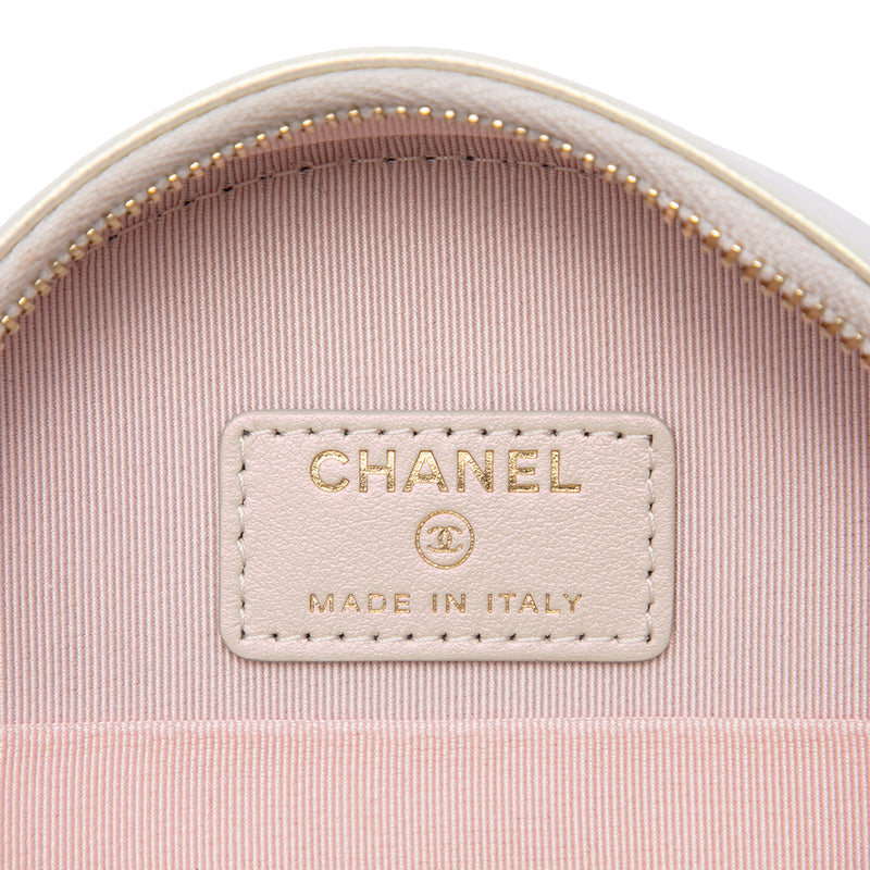 CC Quilted Iridescent Lambskin Round Clutch With Chain - Image 5