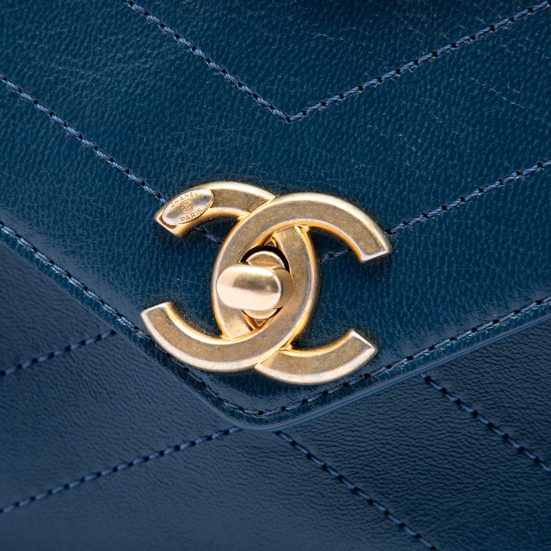 Small Chevron Lambskin Stitched Envelope Flap - Image 5