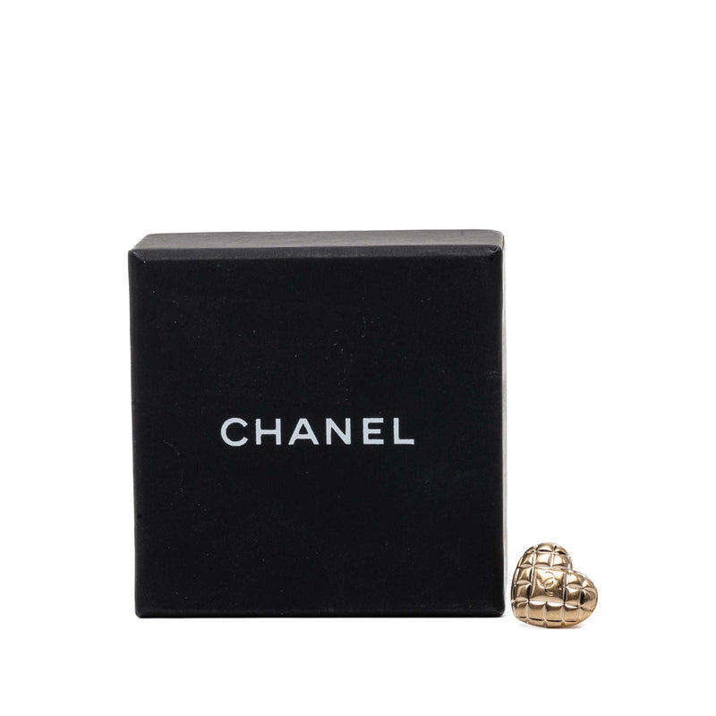 CC Gold Plated Quilted Heart Brooch - Image 4