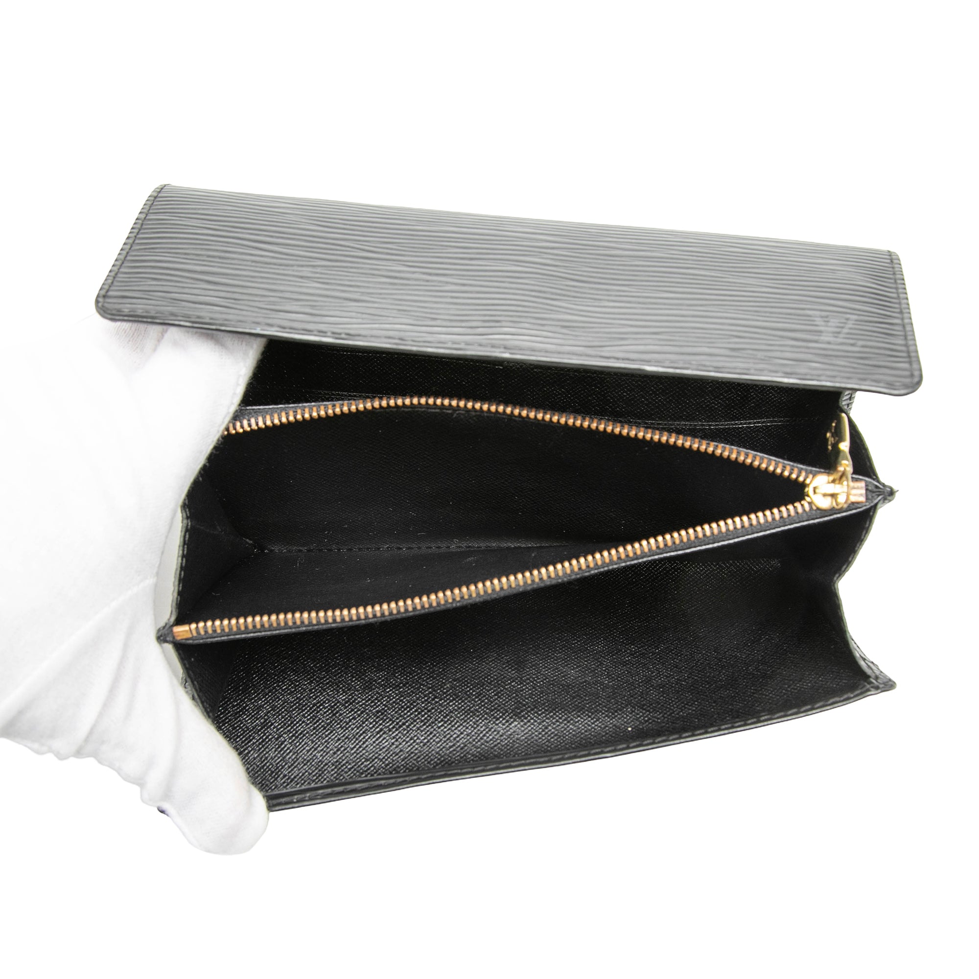 Epi Porte Tresor International Long Wallet - Image 4