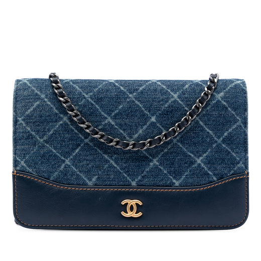 Printed Denim and Calfskin Gabrielle Wallet On Chain - Image 1