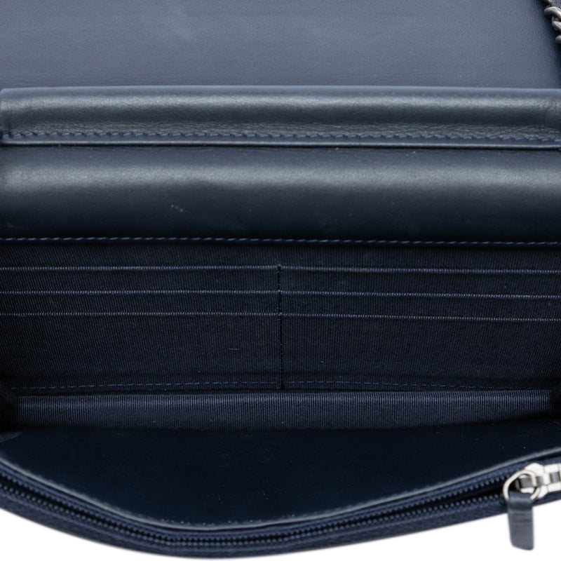 Printed Denim and Calfskin Gabrielle Wallet On Chain - Image 4