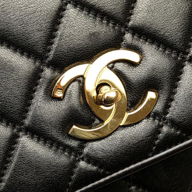 CC Quilted Lambskin Chain Flap - Image 12