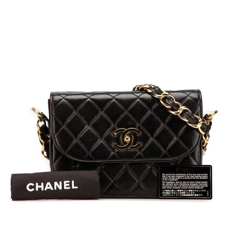 CC Quilted Lambskin Chain Flap - Image 15