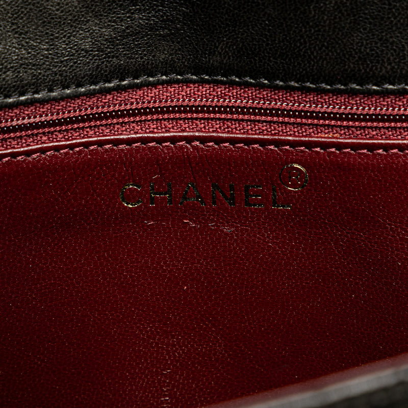 CC Quilted Lambskin Chain Flap - Image 5