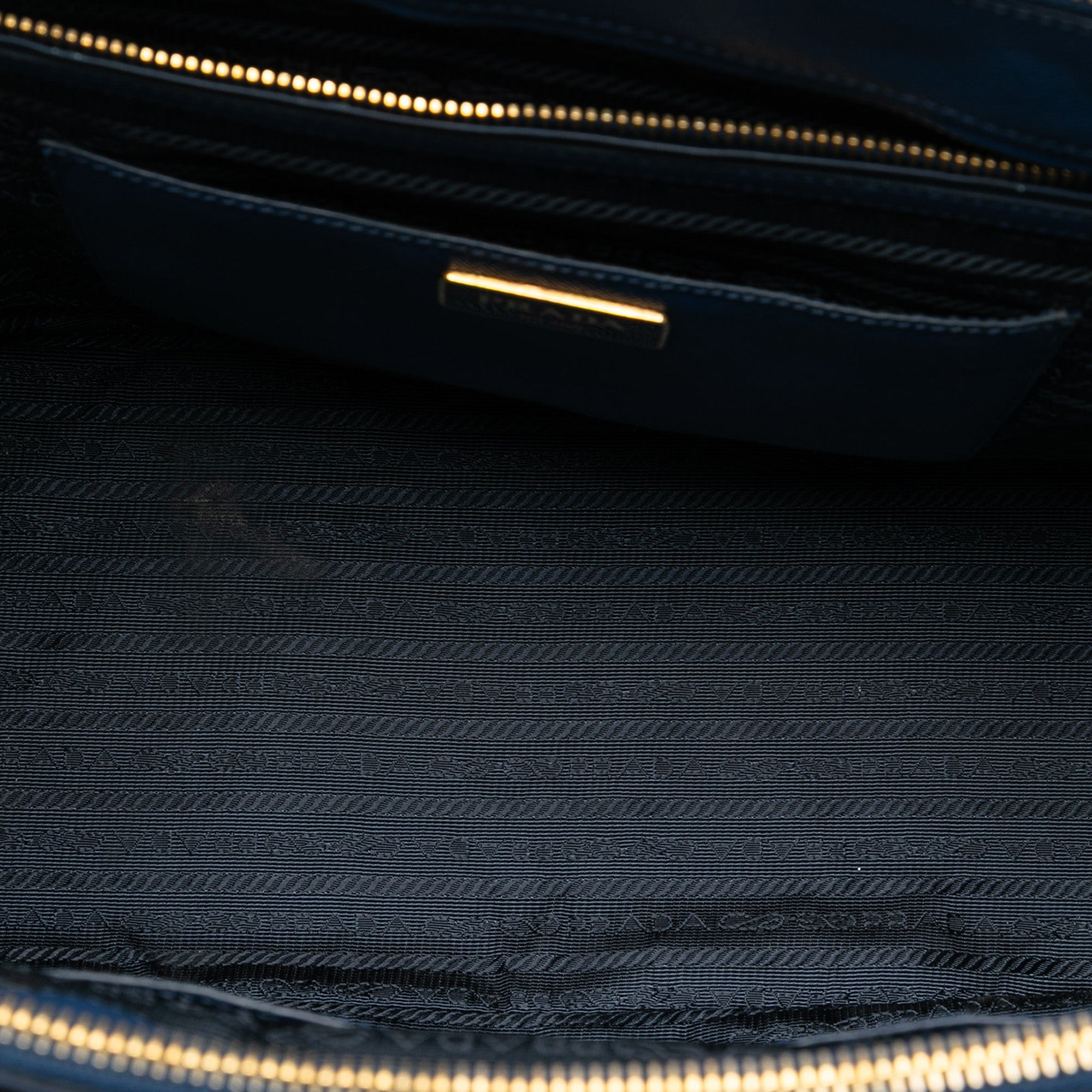Medium Saffiano Lux Galleria Double Zip Satchel - Image 4