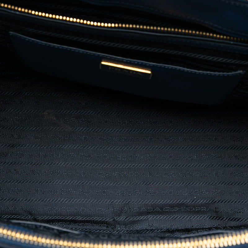 Medium Saffiano Lux Galleria Double Zip Satchel - Image 4