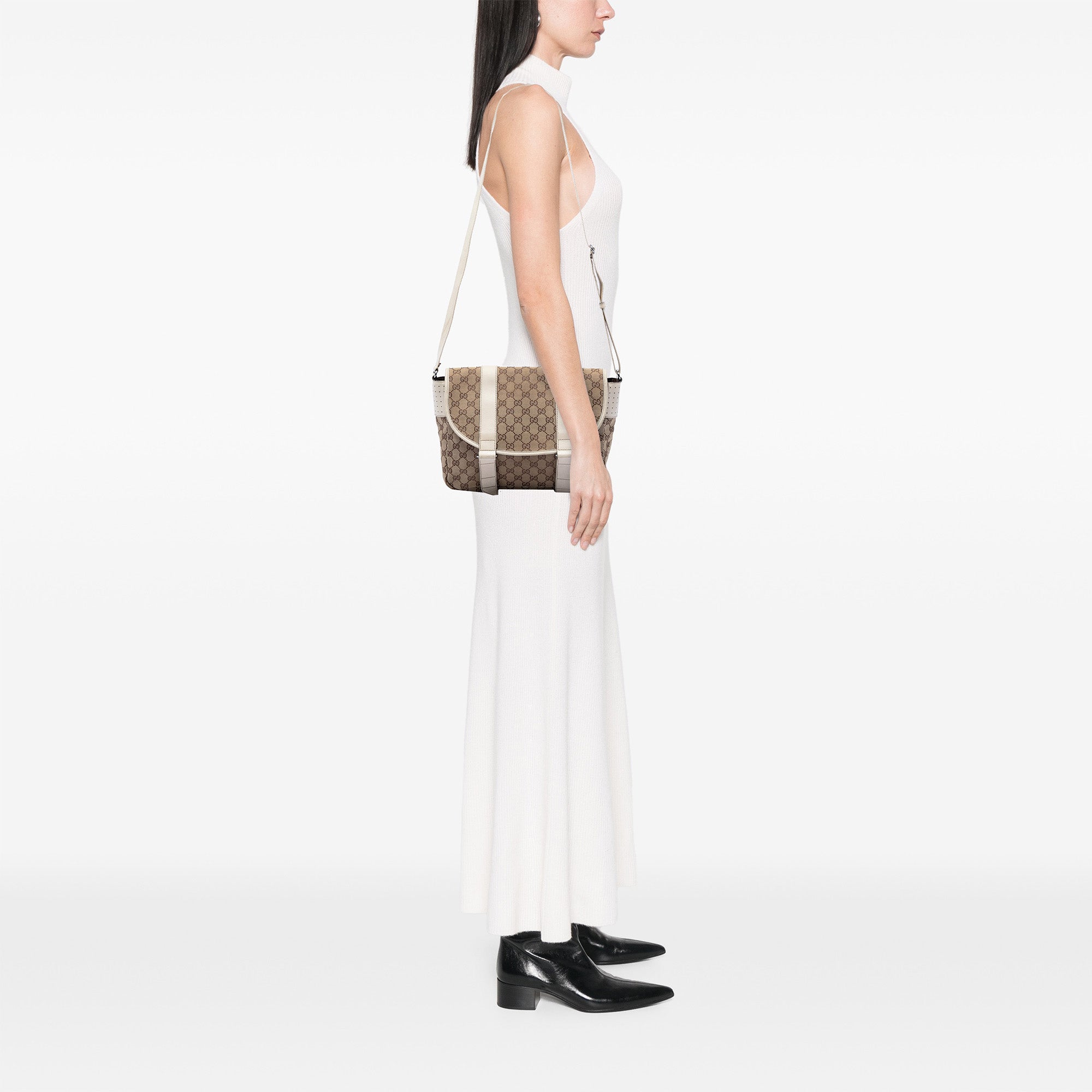 GG Canvas Messenger Bag - Image 7