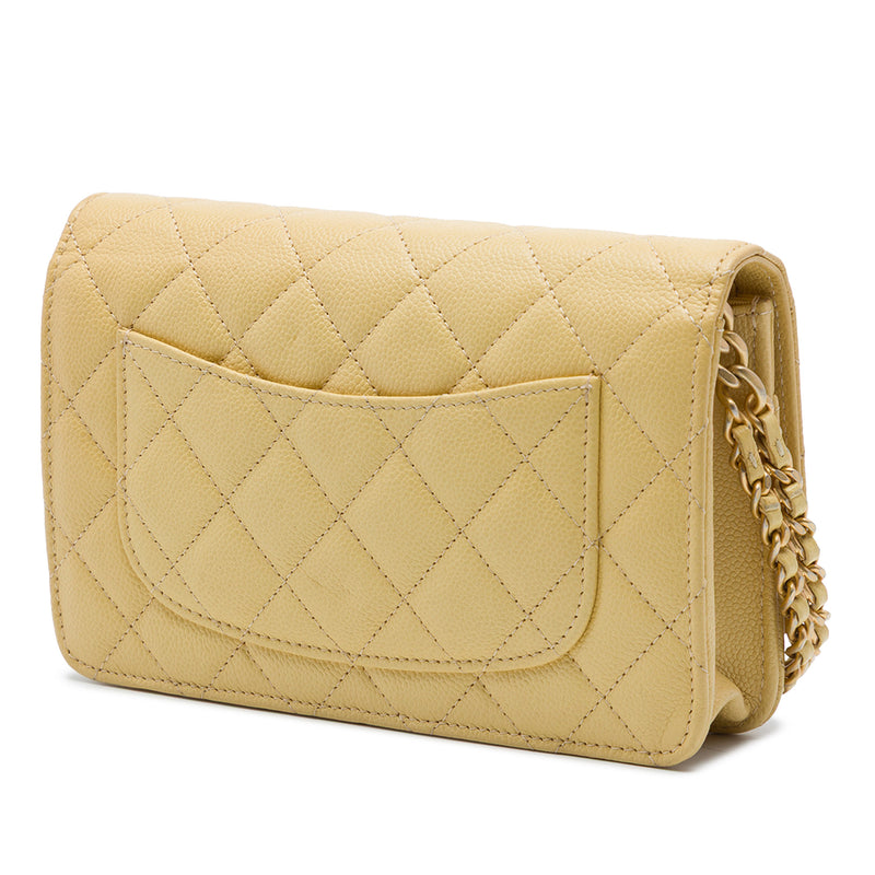 CC Quilted Caviar Wallet on Chain - Image 2