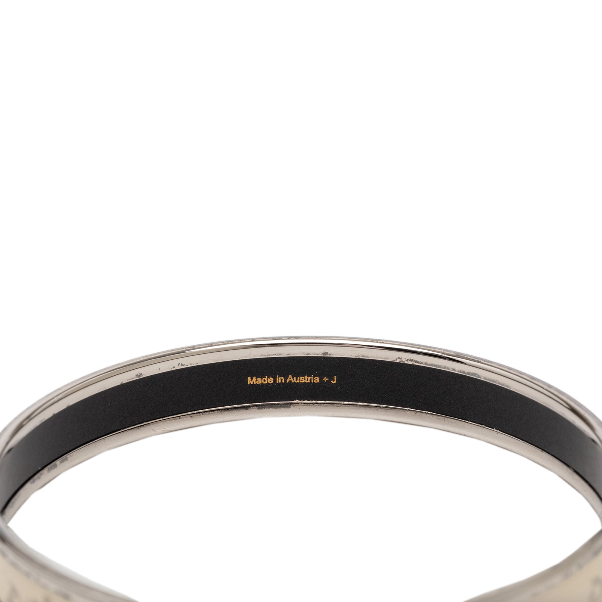Narrow Enamel Caleche Bangle 70 - Image 5