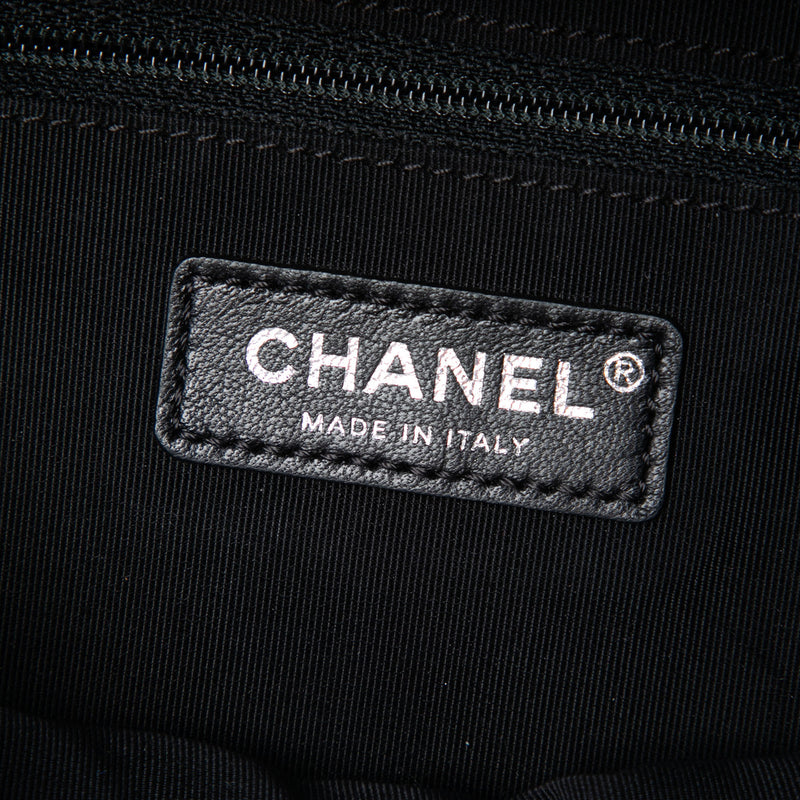 CC Quilted Metallic Calfskin Street Allure Camera Bag - Image 5